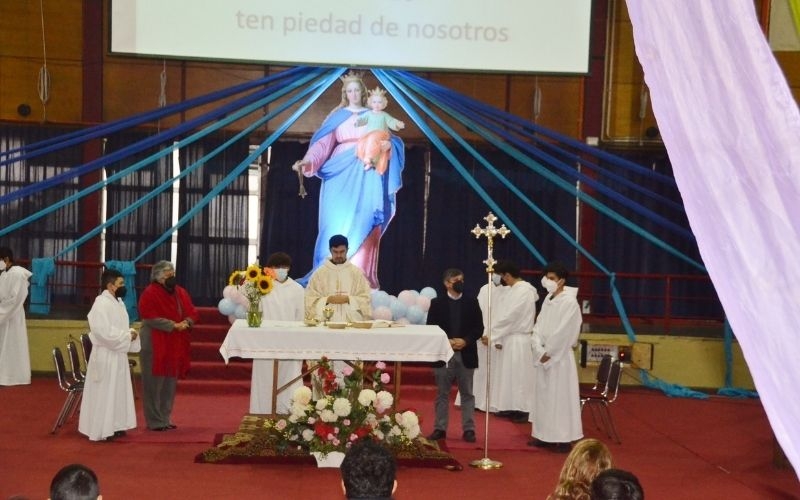 Salesianos Alameda celebra a María Auxiliadora